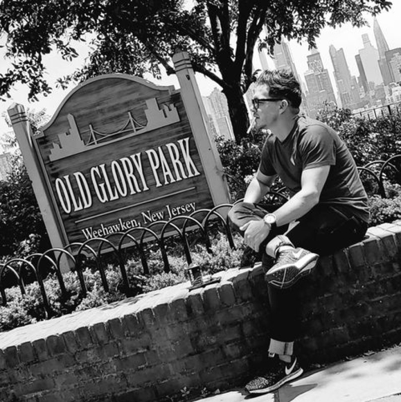 Meet your Posher, Lester ernesto - Picture 1 of 1